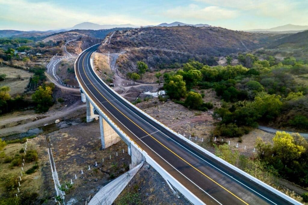 Oaxaca City Puerto Escondido new super highway