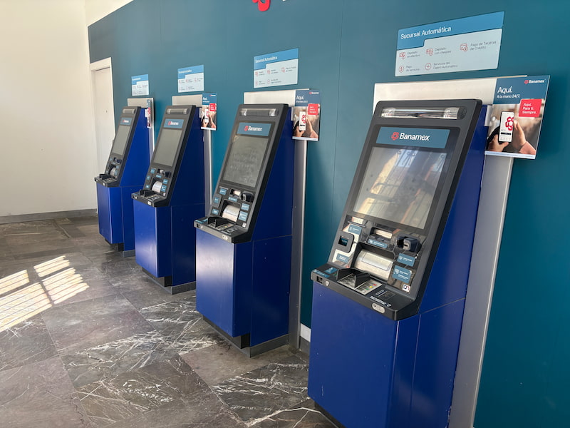 Cash or card in Oaxaca - ATM's