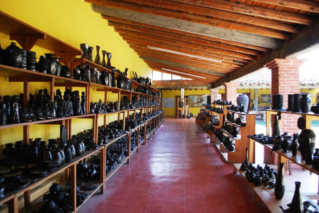 San Bartolo Oaxaca City - Black Pottery
