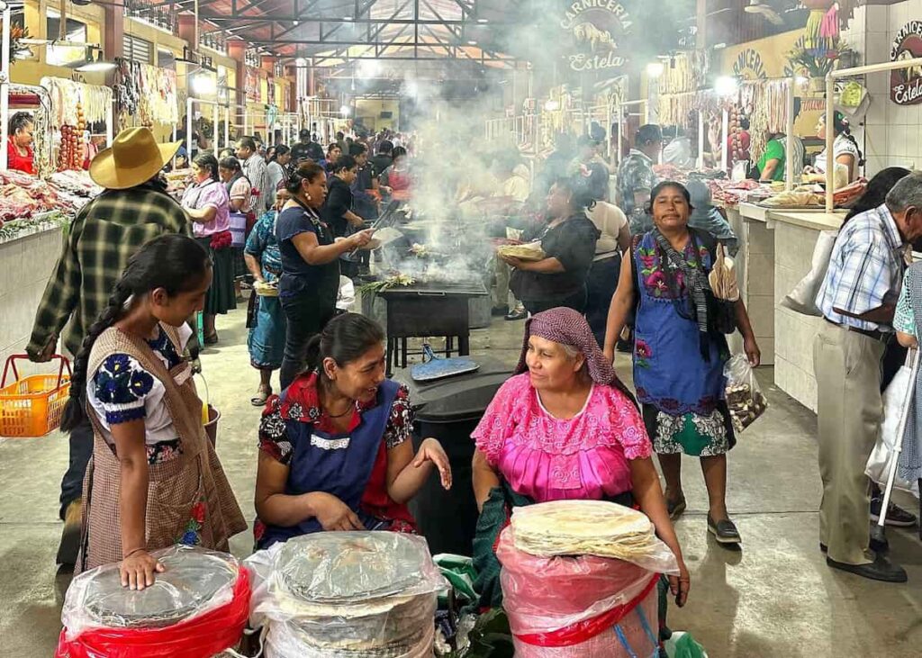 Tlacalula Sunday market Oaxaca City day trip