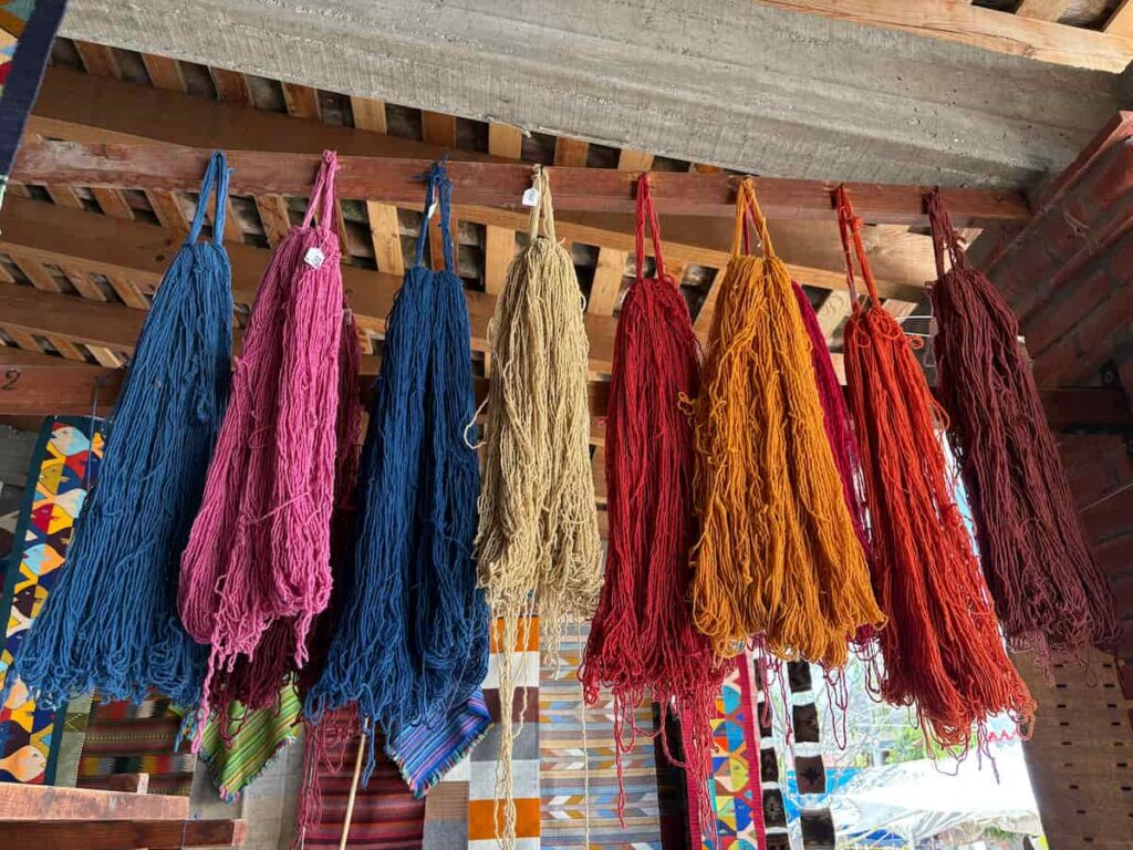 Teotitlán del Valle - Oaxaca rugs - natural died wool colors